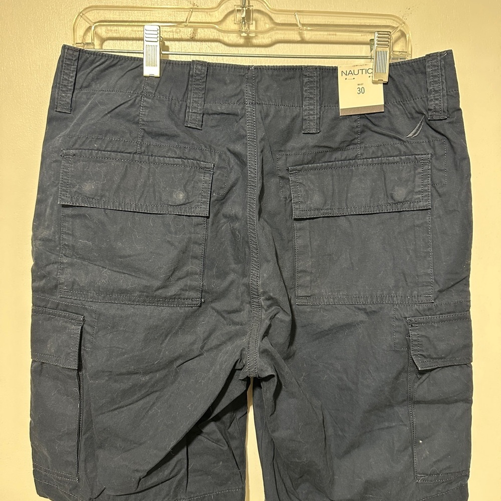 R. Men’s NAUTICA shorts - Picture 2 of 3